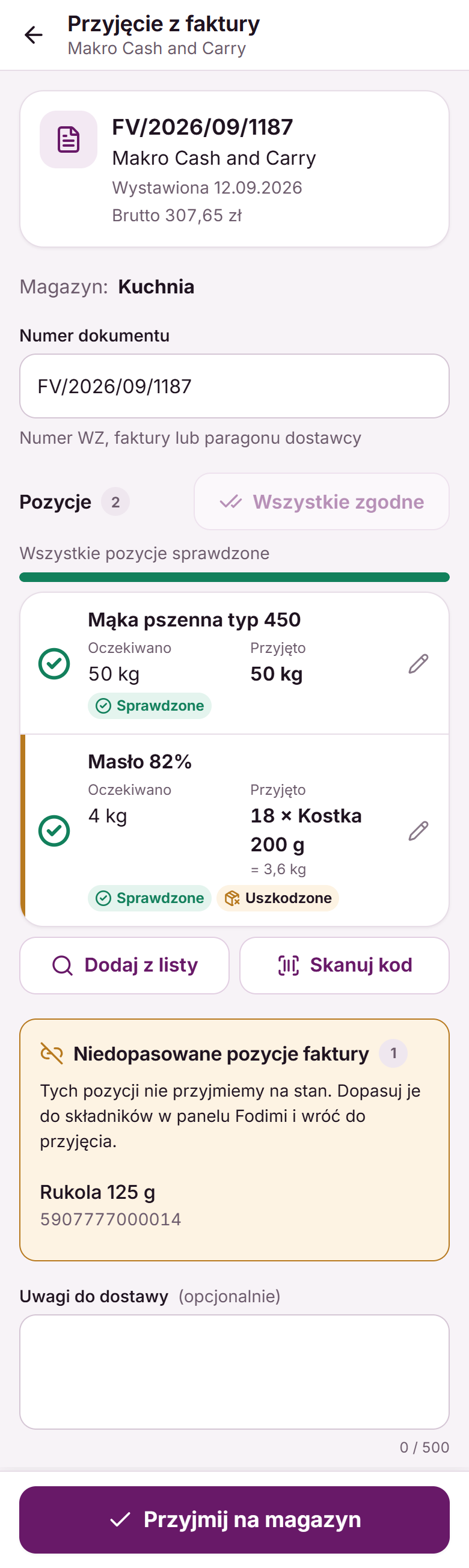 Przyjęcie z faktury: dwie pozycje sprawdzone, przy maśle przyjęto 18 kostek i oznaczono Uszkodzone, niżej niedopasowana pozycja Rukola