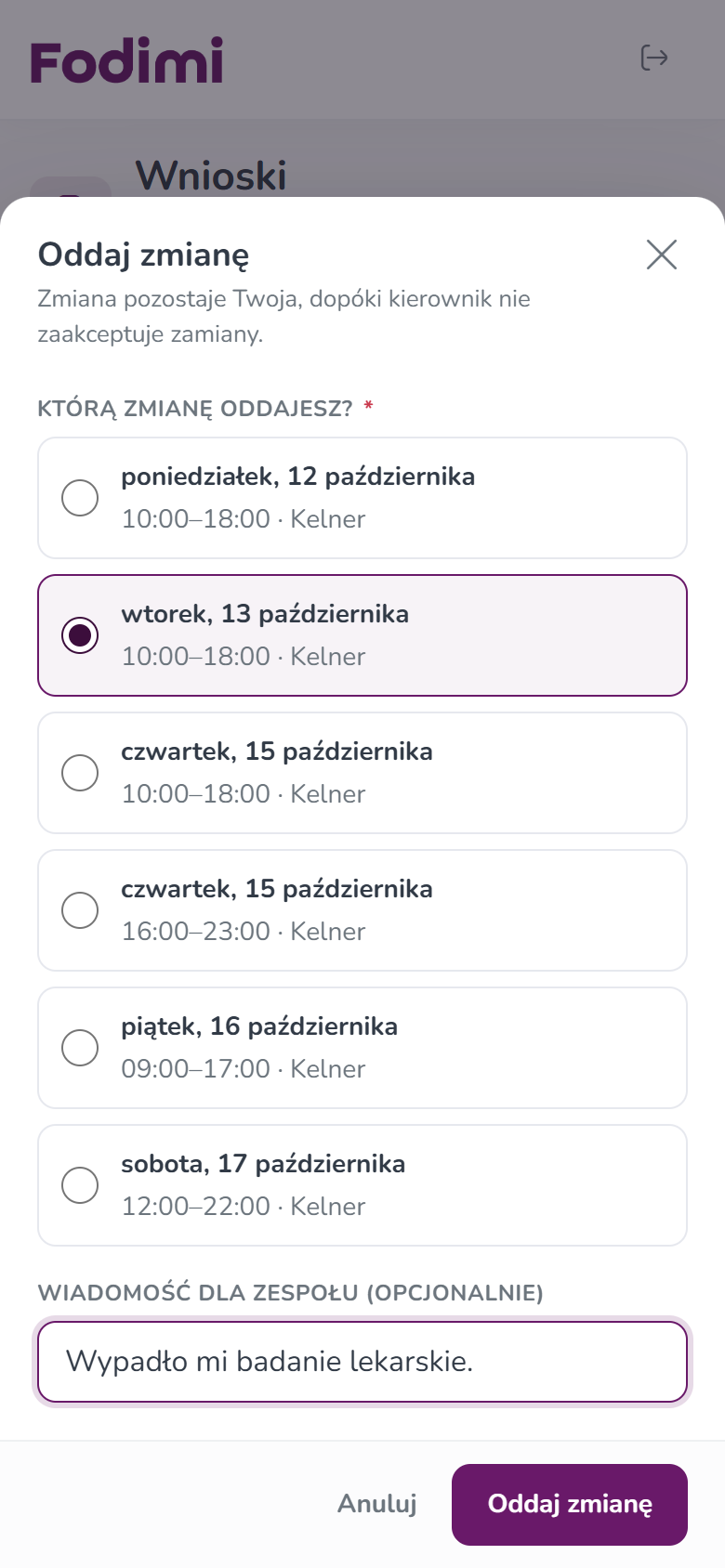 Okno Oddaj zmianę w Wnioskach — wybór zmiany z listy i wiadomość dla zespołu